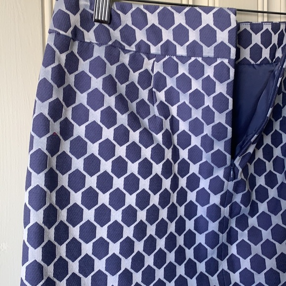 Loft Purple Geometric Short Lined Skirt Size 6P Like NEW - Picture 11 of 13